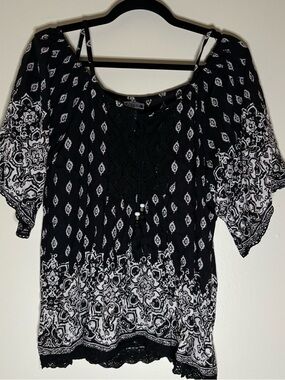 Boho Black & White Peasant Blouse – Angie Size Large | Flowy Festival Top